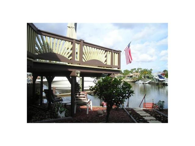 4946 Gulf Waters Dr