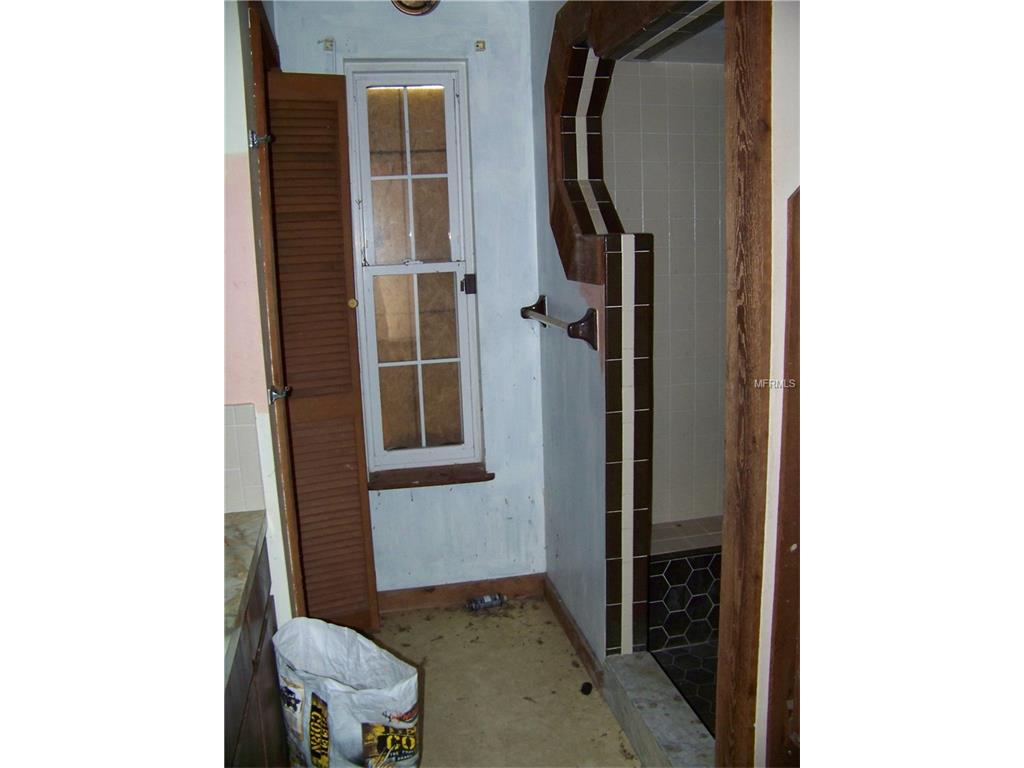 11031 Calumet Dr