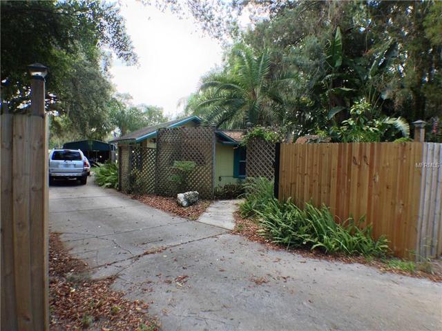 9246 Hilltop Dr