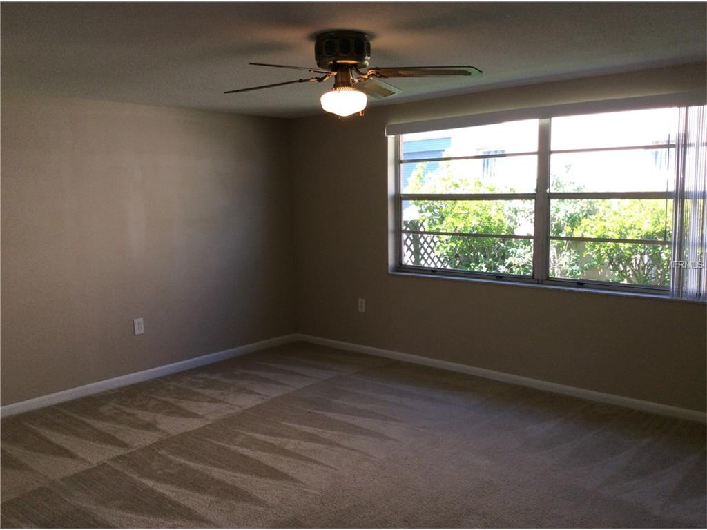 7124 Fairfax Dr