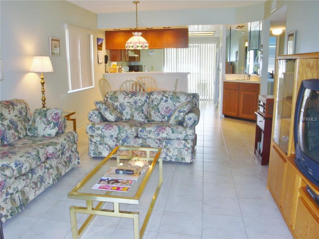 237 Woodlake Wynde #237