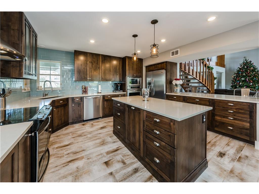 953 Point Seaside Dr