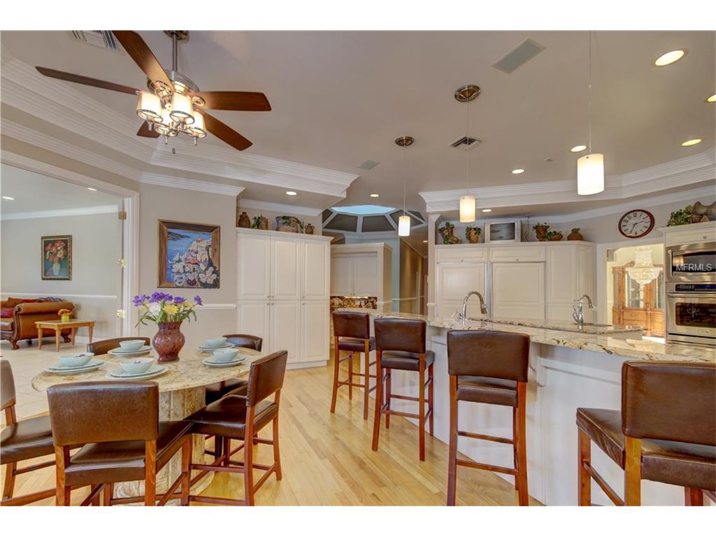 1801 Country Ln