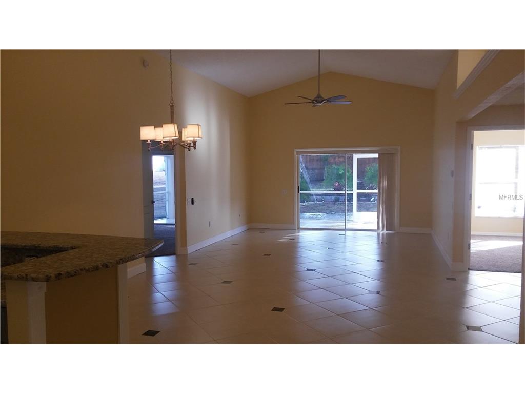 1773 Biarritz Cir