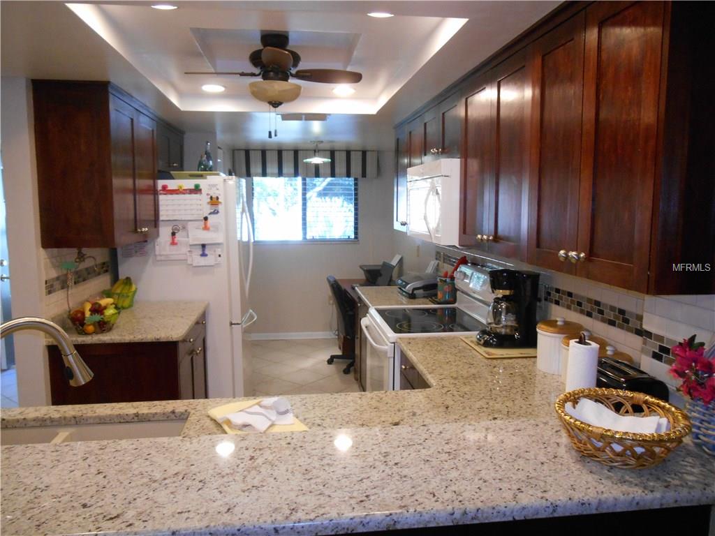 1817 Golfview Dr #1817