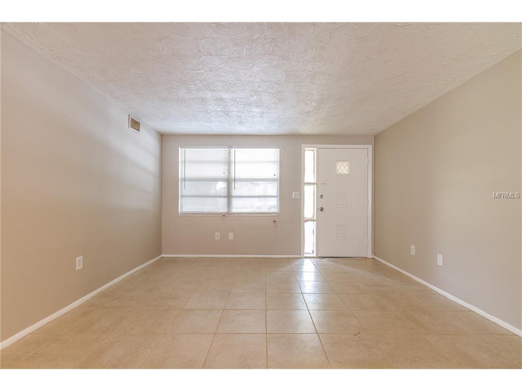 5013 Janice Ln