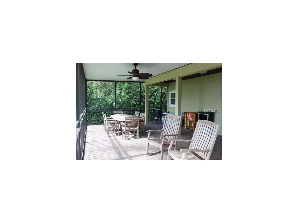 1708 Twin Lake Dr