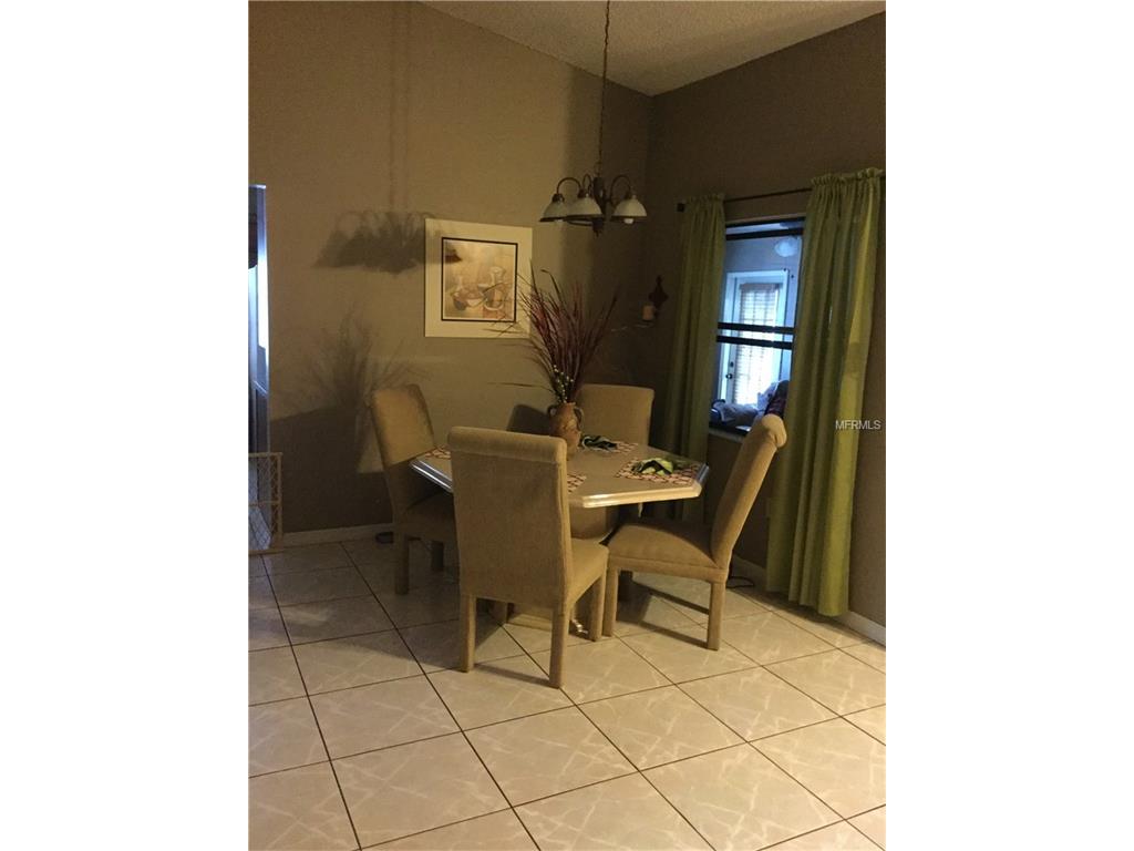 2820 Theresa Dr