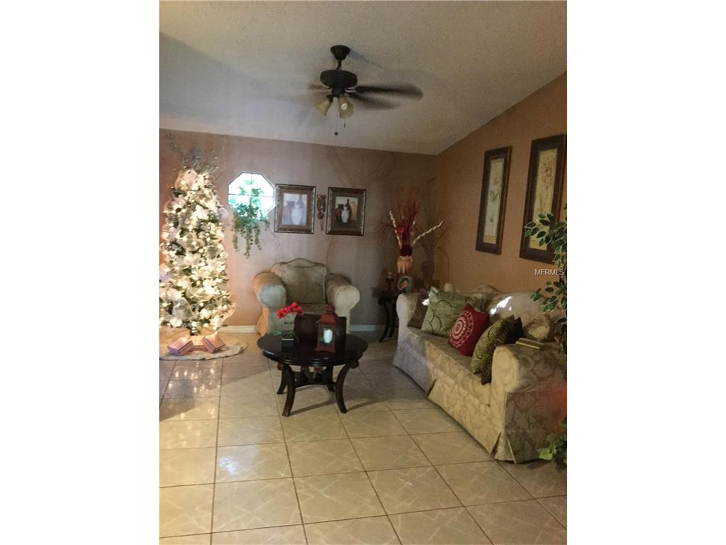 2820 Theresa Dr