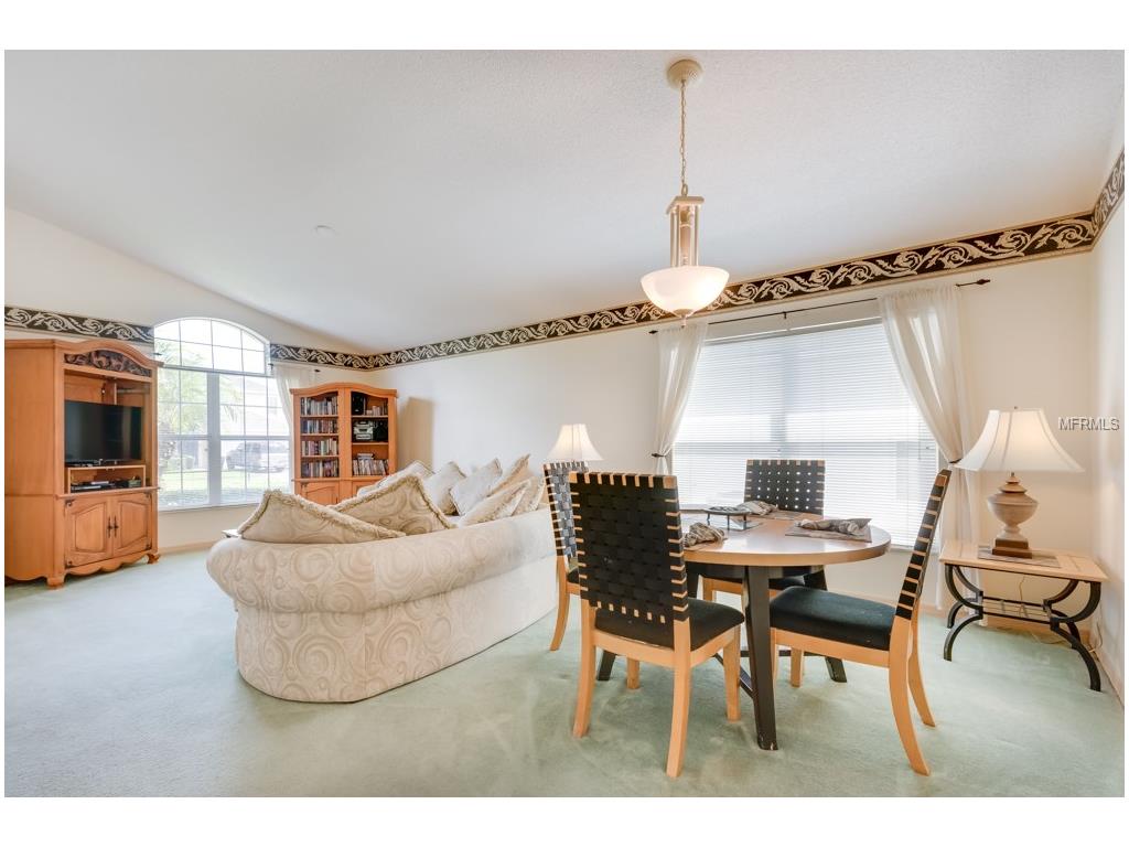 938 Lake Berkley Dr