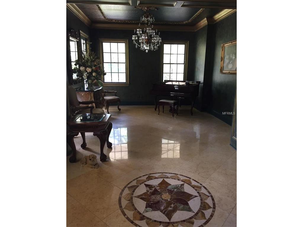500 Golfpark Dr
