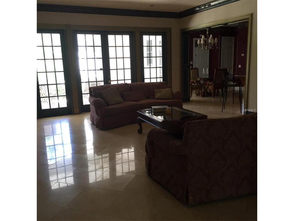 500 Golfpark Dr