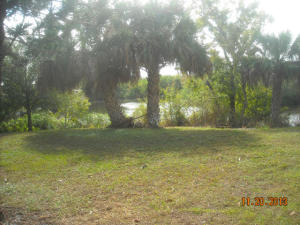For Sale: 702 Ramie Ct Port Saint Lucie, FL 34952