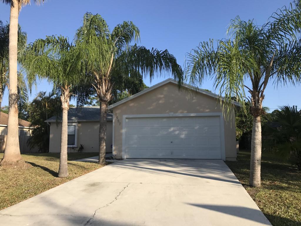 1557 SW Jacksonville Ave