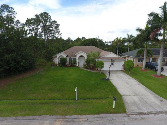 813 SW Andrew Rd