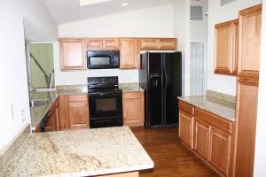 2341 SW Fern Cir