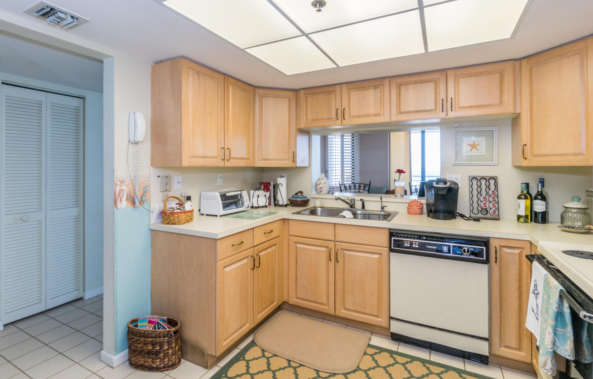 9950 S Ocean Dr #1503