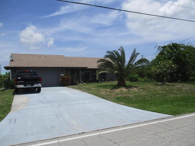 225 SW Chapman Ave