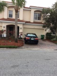 2222 SW Portsmouth Ln