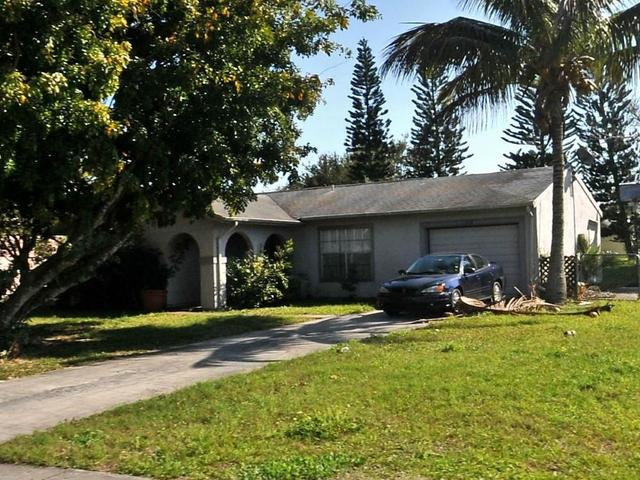 2222 SW Portsmouth Ln