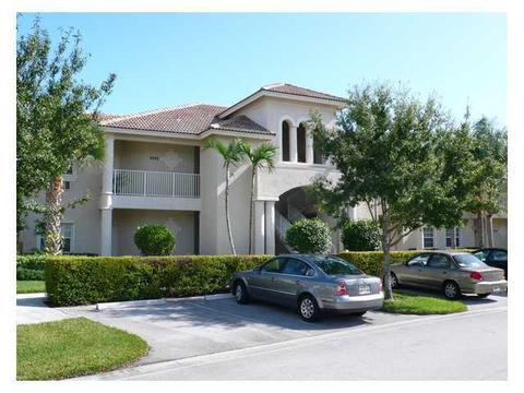 1200 NW Sun Terrace Cir #23