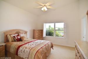 317 NW Alana Ave, Port Saint Lucie FL 34986