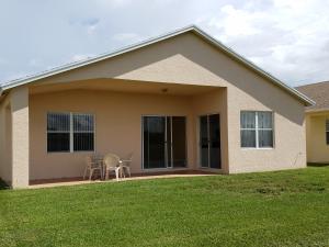 370 SW North Shore Blvd