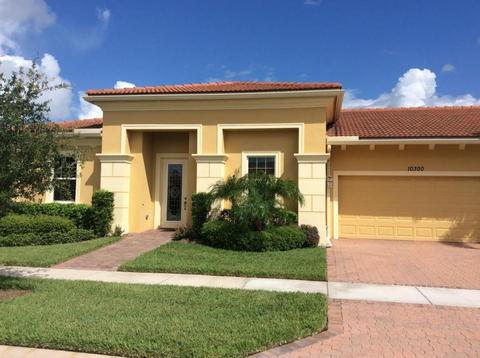10033 SW Brookgreen Dr