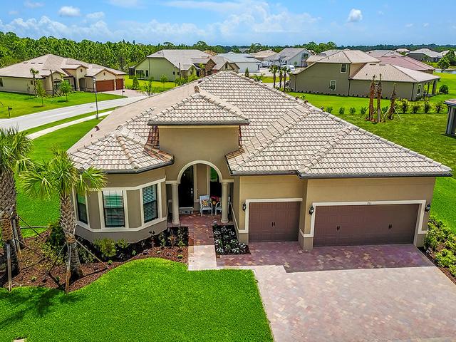 4902 SW Bimini Cir