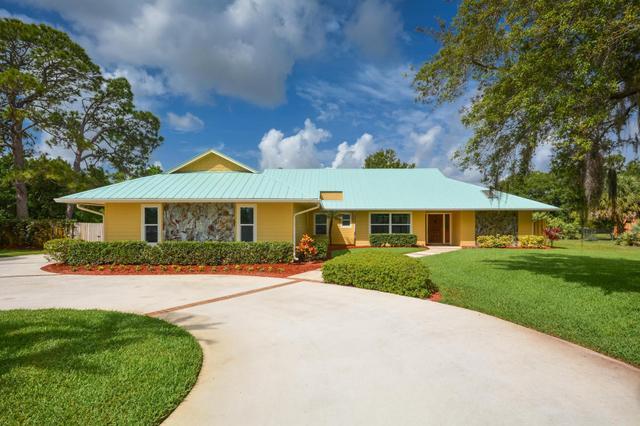 4902 SW Bimini Cir