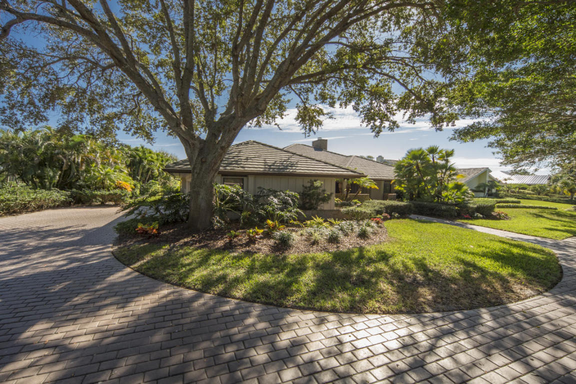 6401 SE Winged Foot Dr