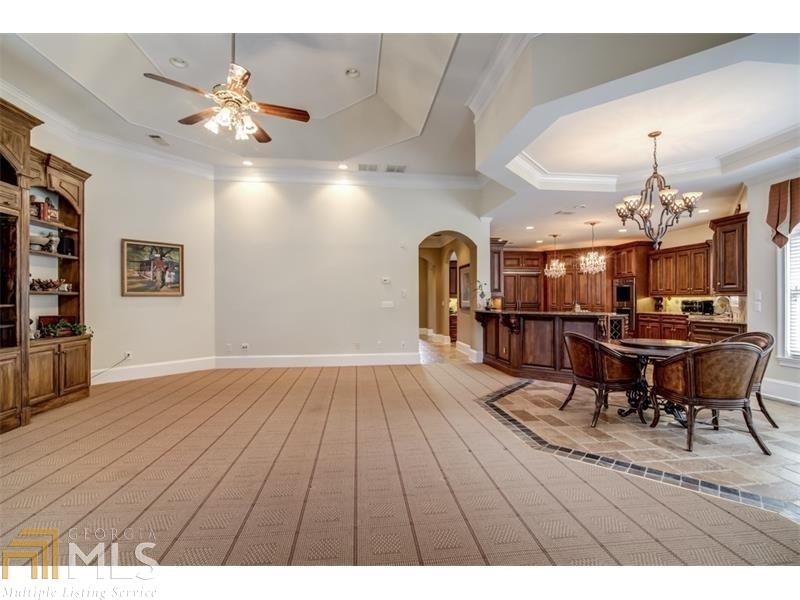615 Elizabeth Oak Ct
