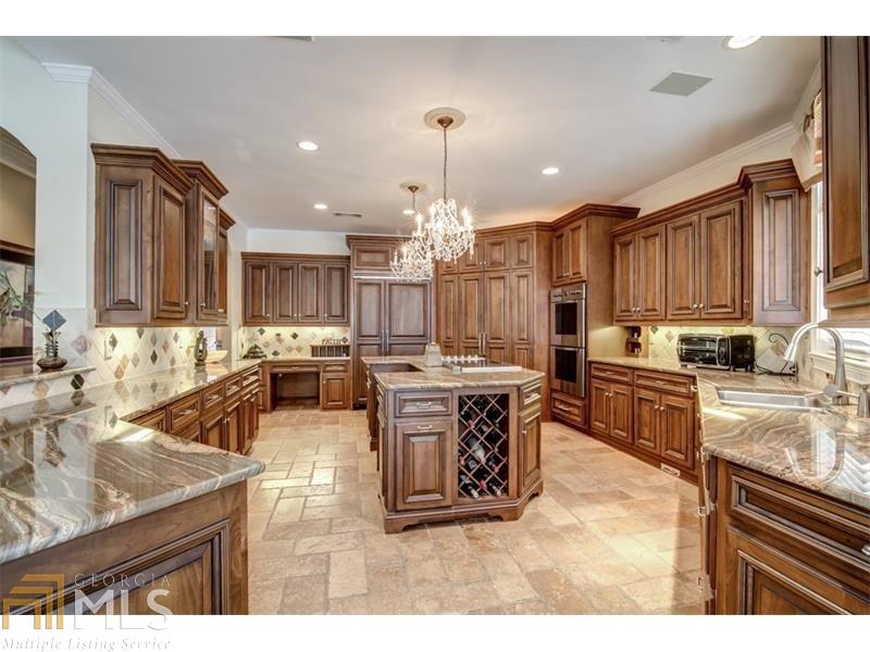 615 Elizabeth Oak Ct