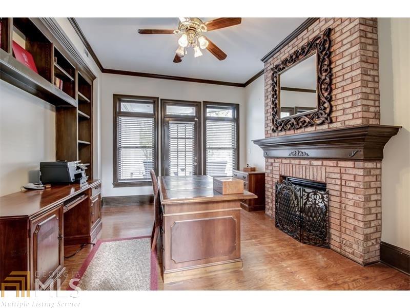 615 Elizabeth Oak Ct