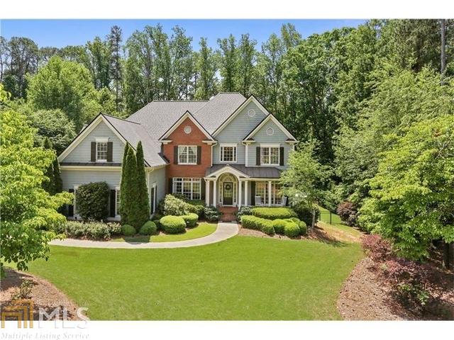135 White Columns Dr