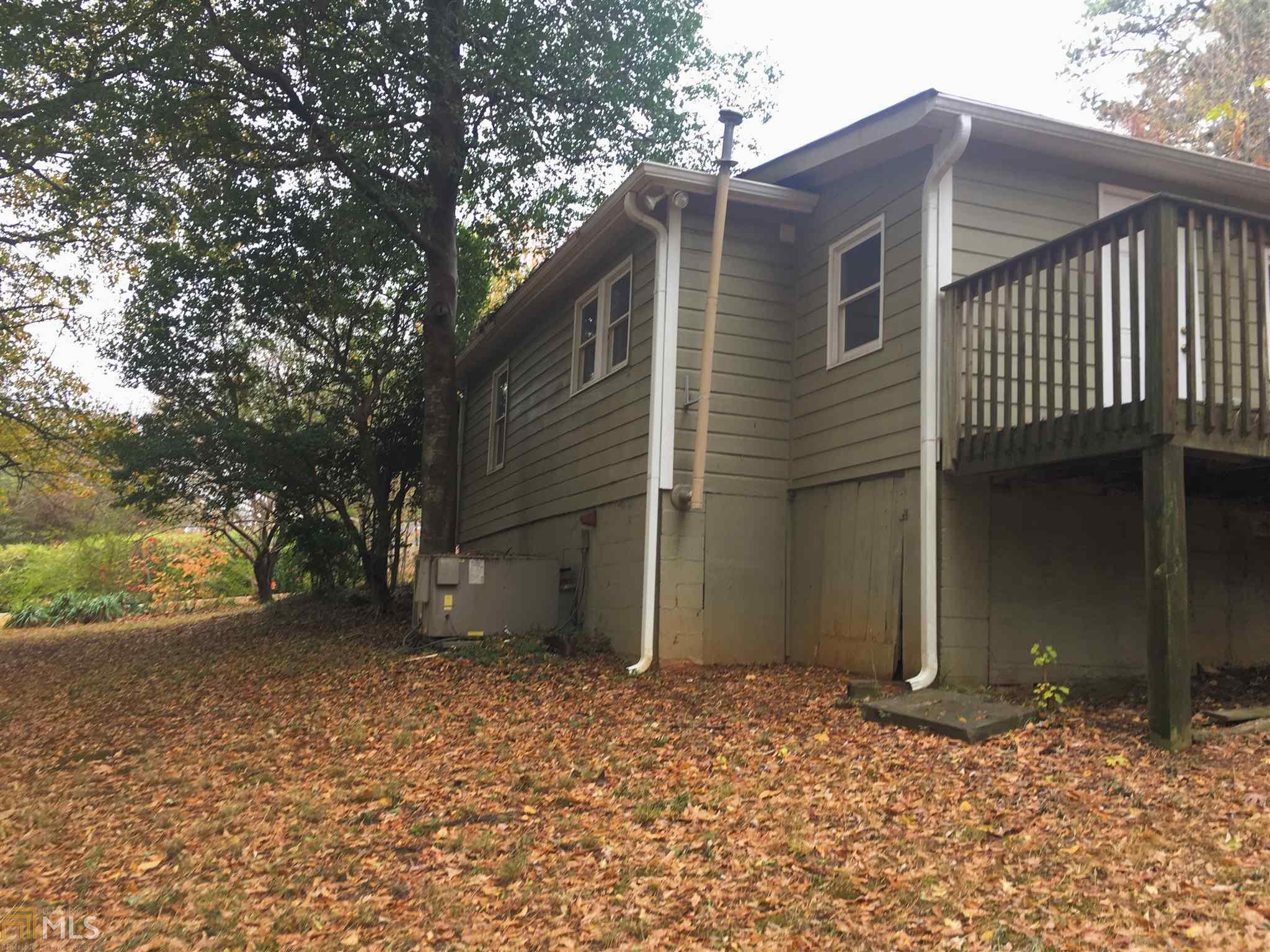 114 SE Carnes Dr