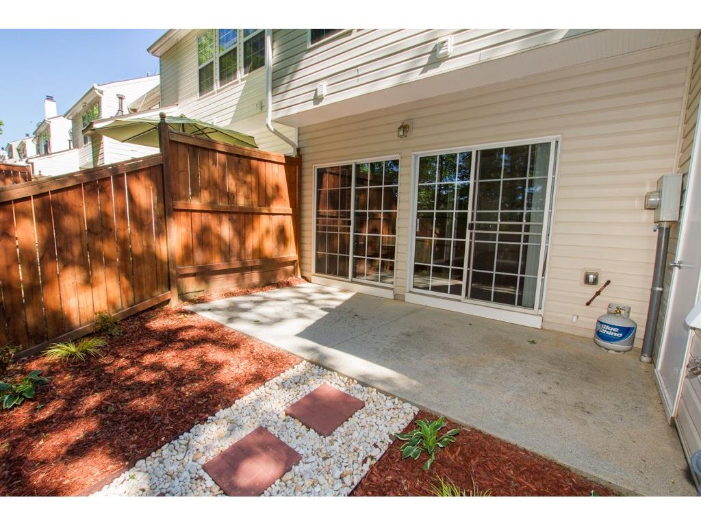 2663 Ashleigh Ln