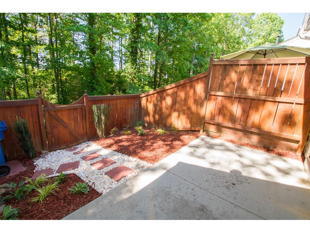 2663 Ashleigh Ln