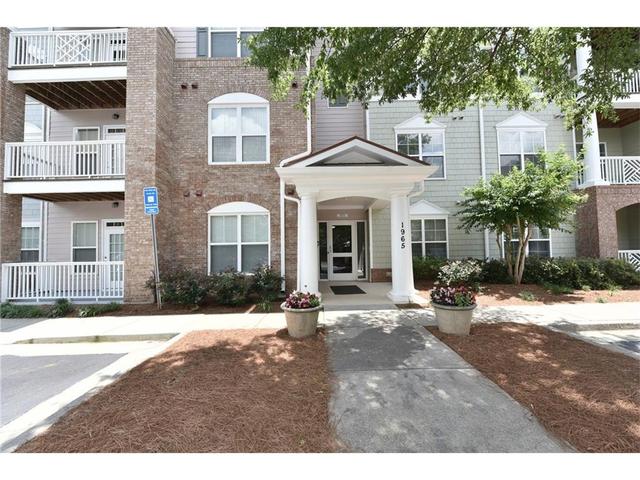 136 Sterling Ct