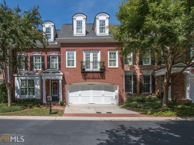 2437 Loxford Ln
