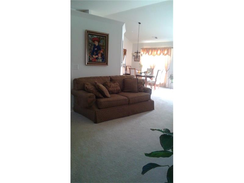 768 York View Dr