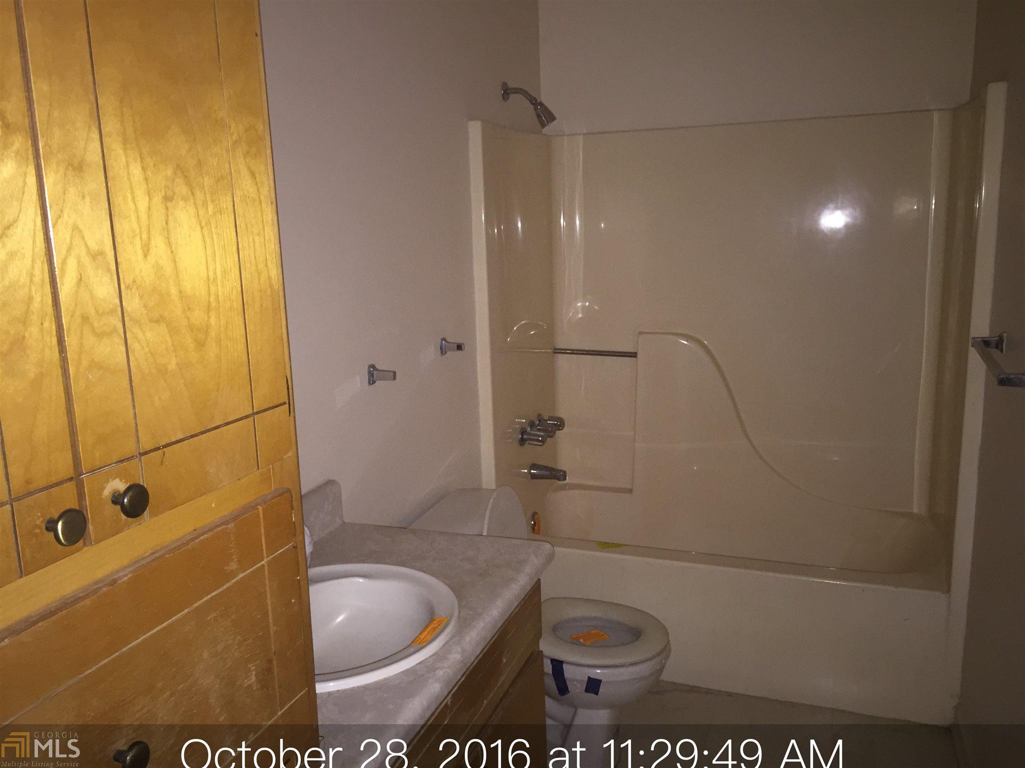 100 Windridge Dr