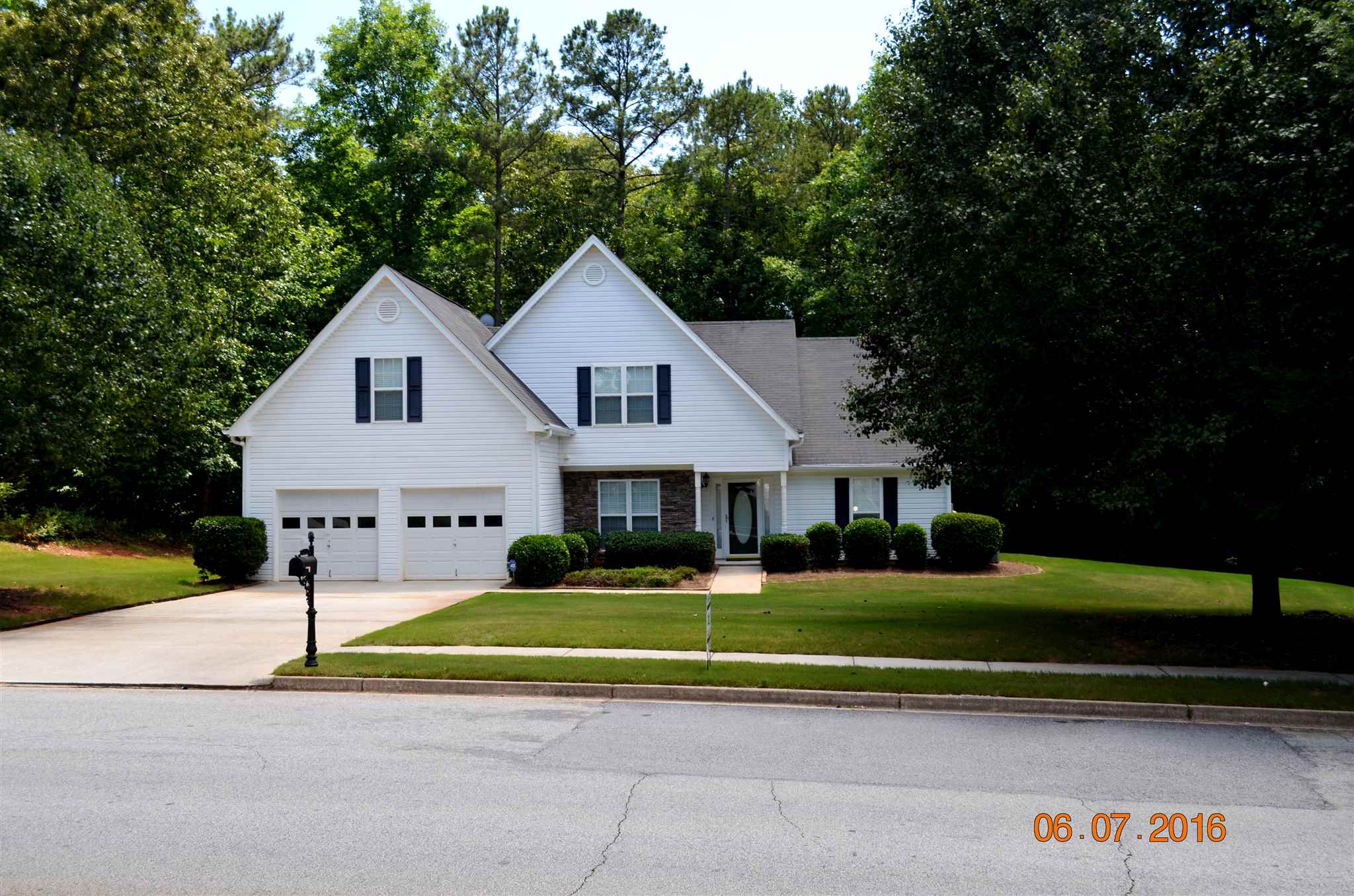 For Sale: 220 Trelawney Cir Covington, GA 30016