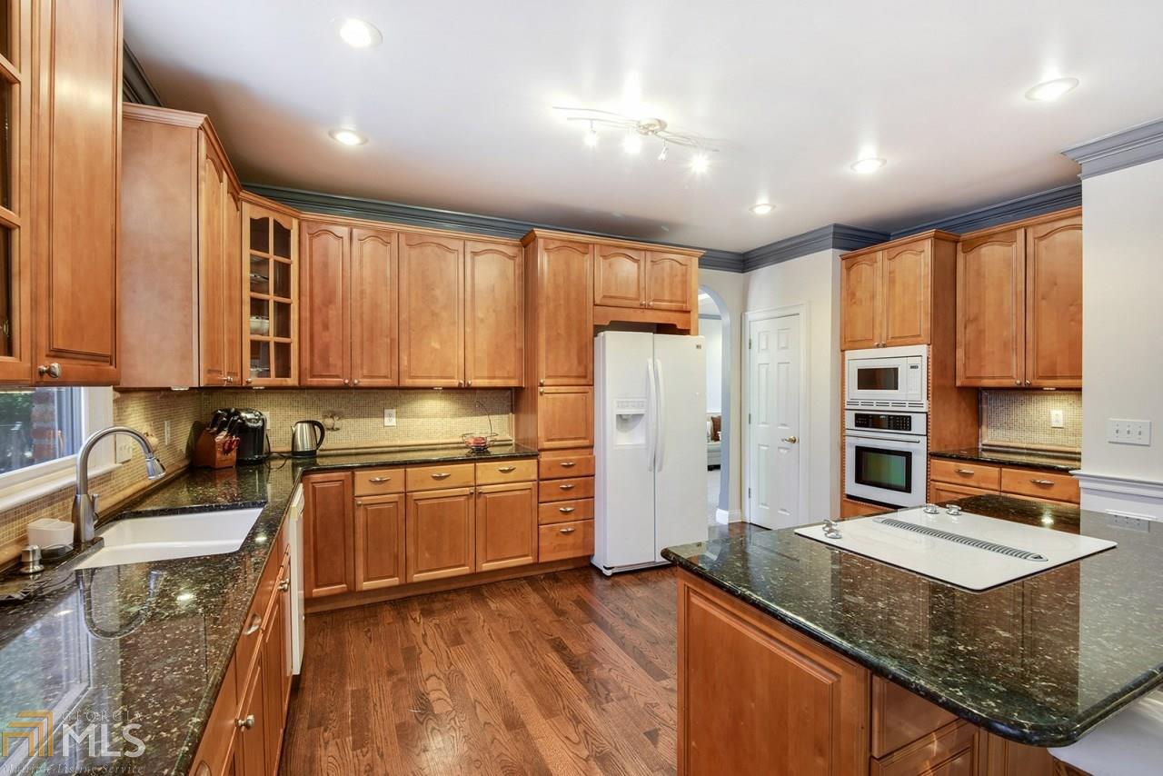 1550 Woodberry Run Dr