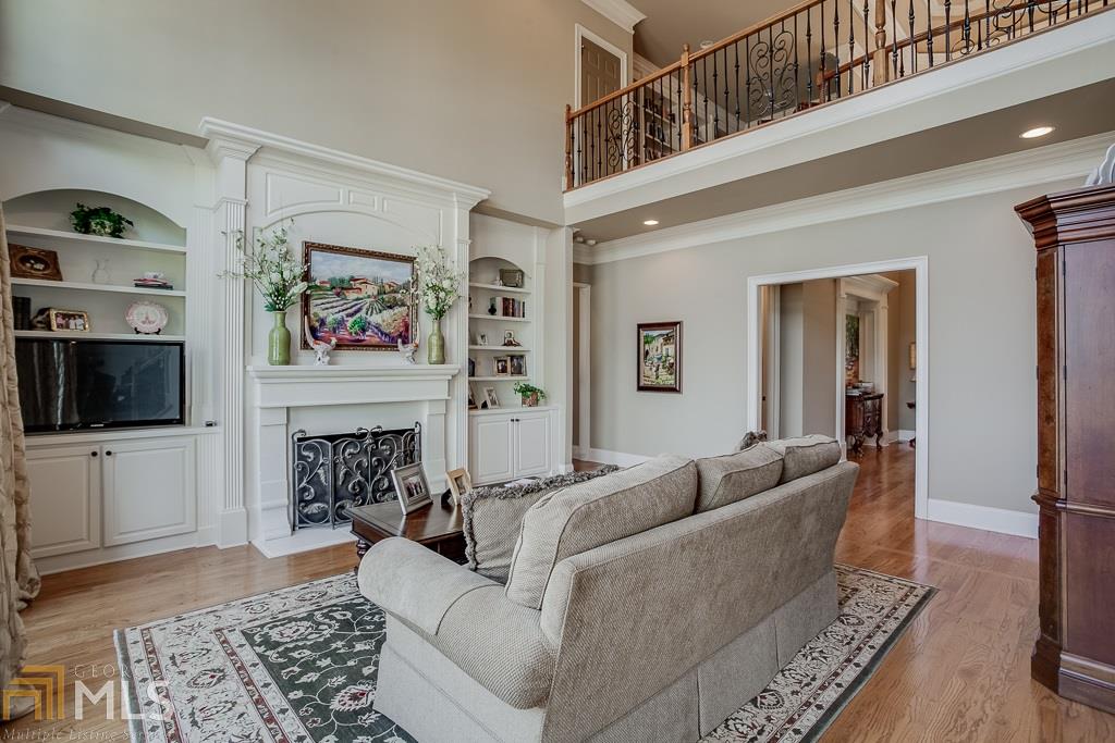 2525 Weber Heights Way