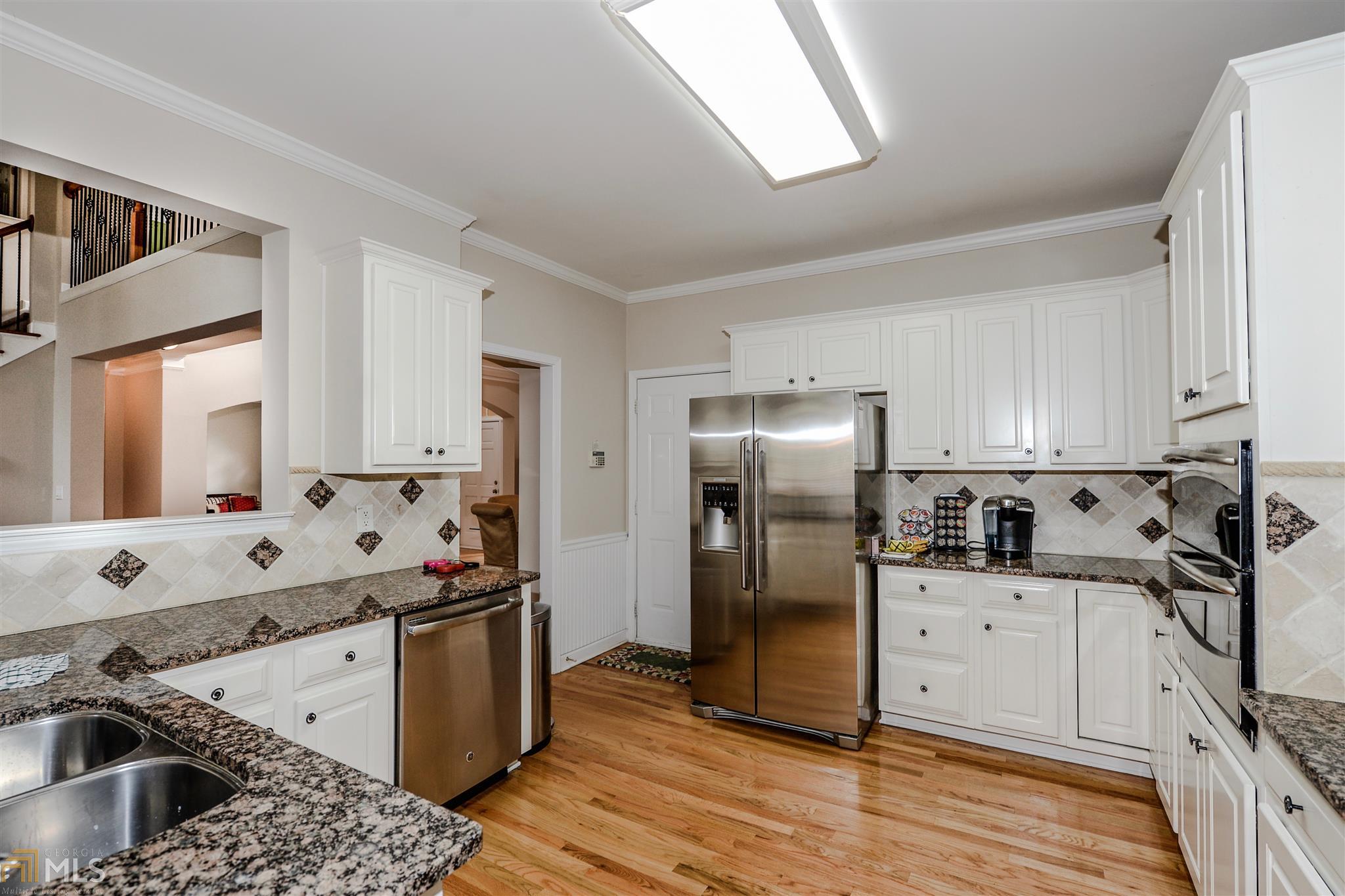 1220 Water View Ln