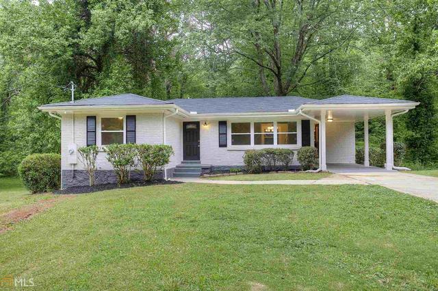 3297 Pinehill Dr