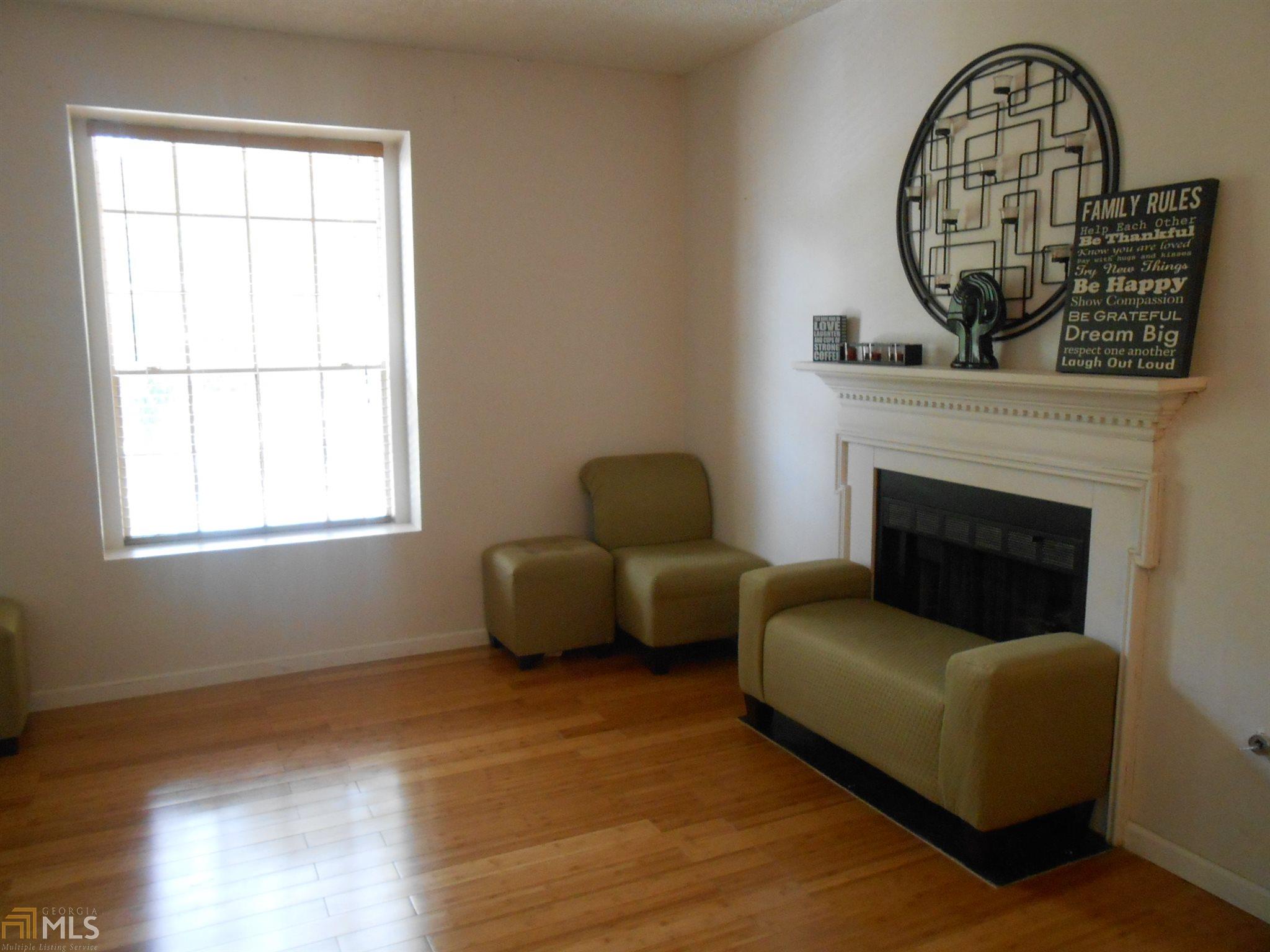 8104 Fairington Village Dr