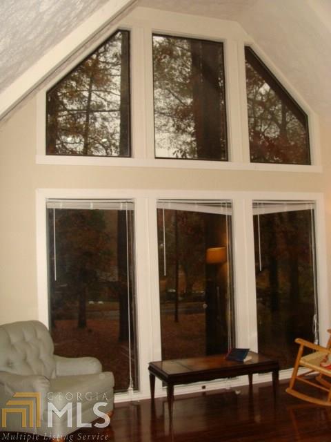 3085 Village Glen Trl