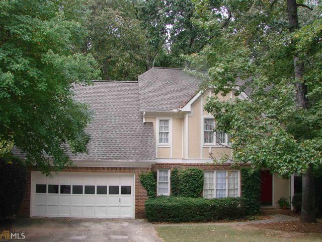 2820 Park Chase Dr